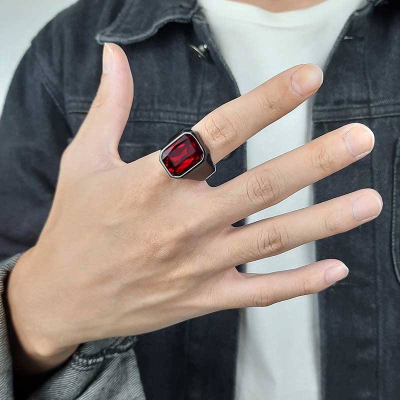 Cincin Ruby Dipoles Baja Titanium Hitam Klasik Perhiasan Fashion Pria Pernikahan Batu Permata Kristal Rings