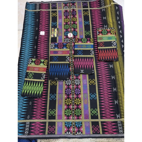 sarung katun Motif Ulos