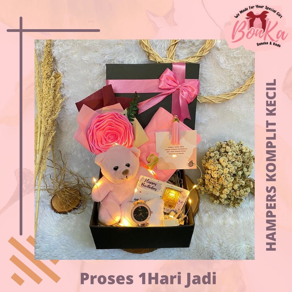 KADO ULANG TAHUN CEWEK HAMPERS PACKAGE GIFTBOX LENGKAP COKLAT DOMPET JAM TANGAN BUKET BUNGA MINI GOLD CUSTOM HADIAH ANNIVERSARY PAKET SOUVENIR LENGKAP KADO WISUDA GRADUATION SEMPROP SIDANG PENDADARAN MURAH PREMIUM PACAR SAHABAT TEMAN  TERMURAH DAN UNIK