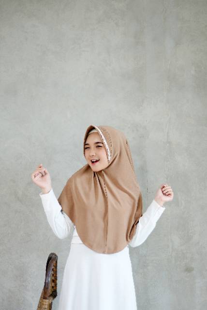 HIJAB / JILBAB TERBARU - INSTAN BEST SELLER - INSTAN PED RENDA - BAHAN STELLA HALUS PREMIUM