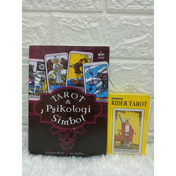 Buku Tarot dan Psikologi Simbol + Bonus Tarot Smith Waite