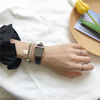 Jam Tangan Wanita Analog Quartz Strap Pu Doff (007PU)