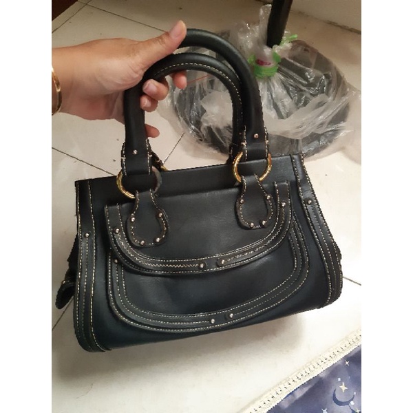 tas capriasi baru