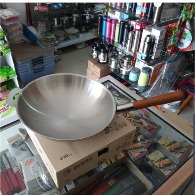 176390 Chinese Wok, Vitalux D30cm 3Ply, Teak Wood Handle, SUS 304, Wajan Zebra Thailand Made