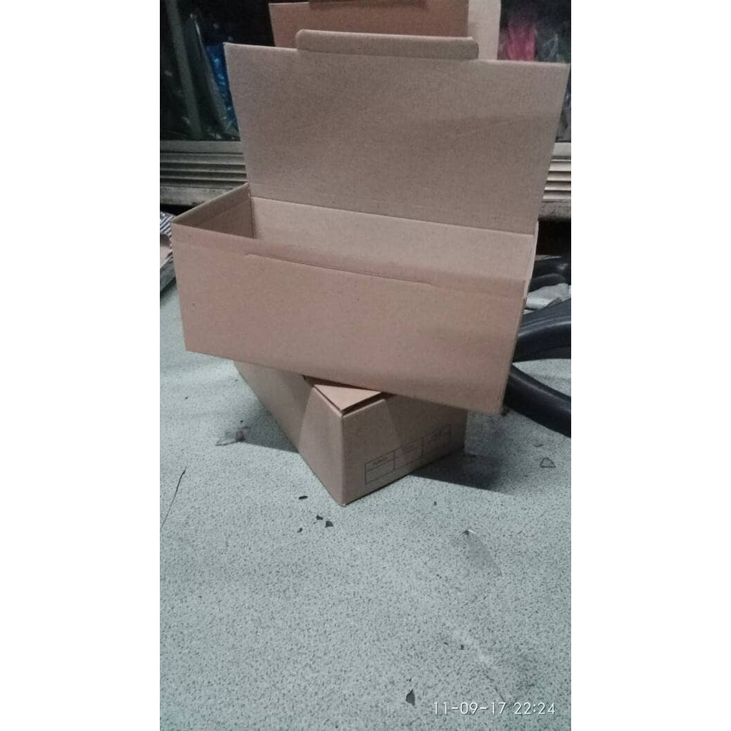 

FRESH kardus polos coklat ukuran 27x14x11 TK ISTIMEWA