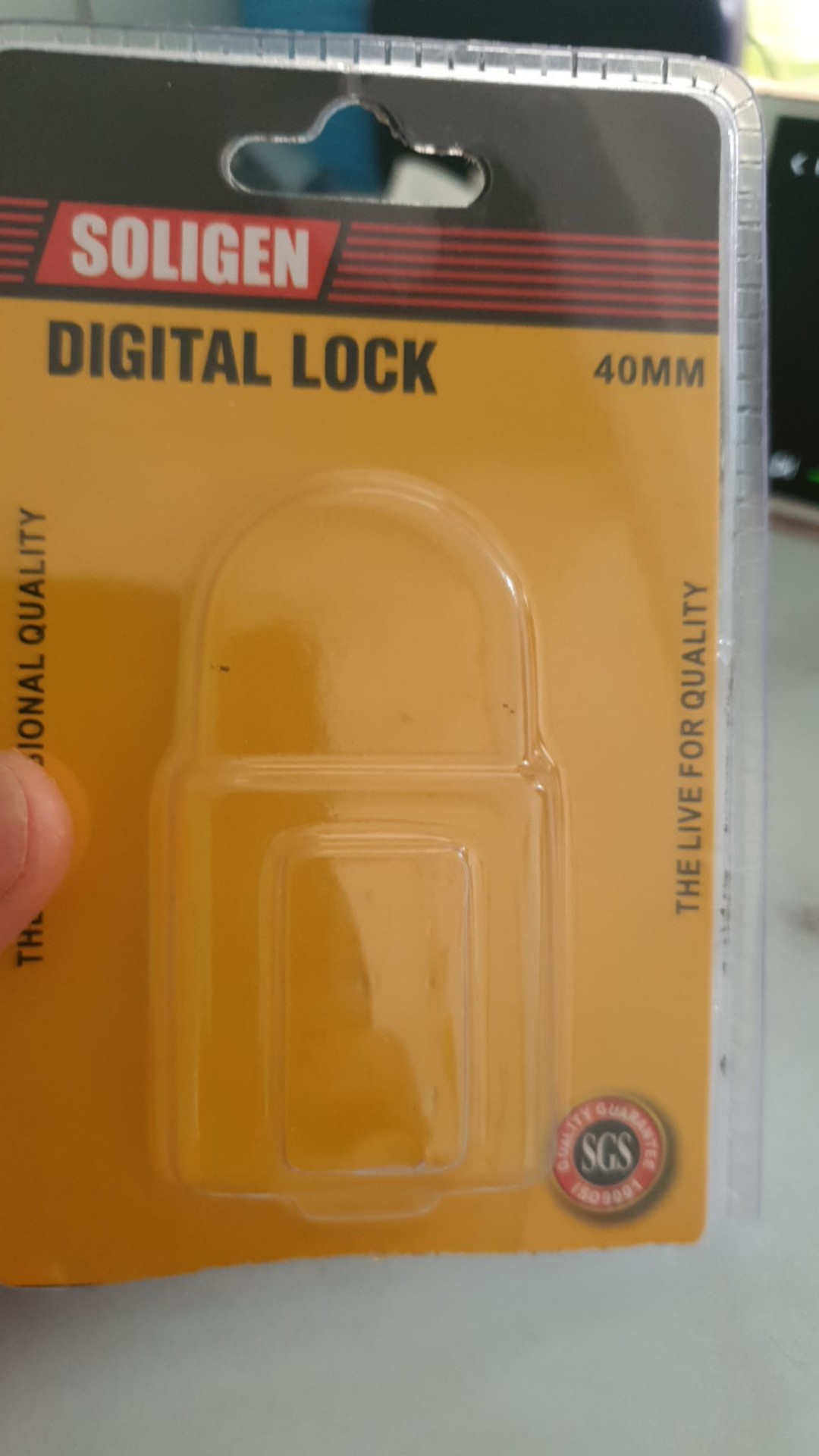 Gembok Baja Hitam 50 Mm Leher Pendek Soligen