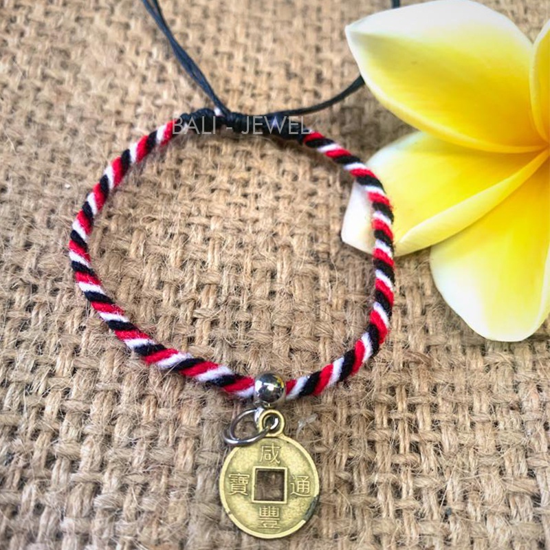 Gelang Tridatu Khas Bali / Koin Bolong