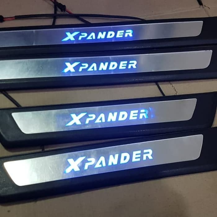 sill plate silplate samping pintu Mitsubishi xpander Exceed / ultimate / sport / cross lampu led biru