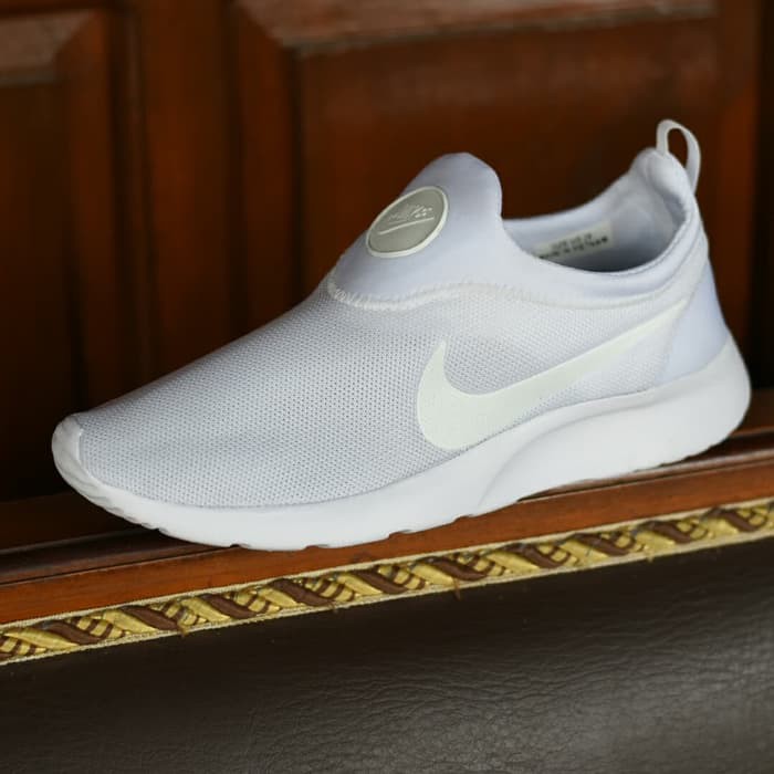 Sepatu Sport Santai Nike Kaishi Run Slip On Slop Tanpa Tali Full Putih
