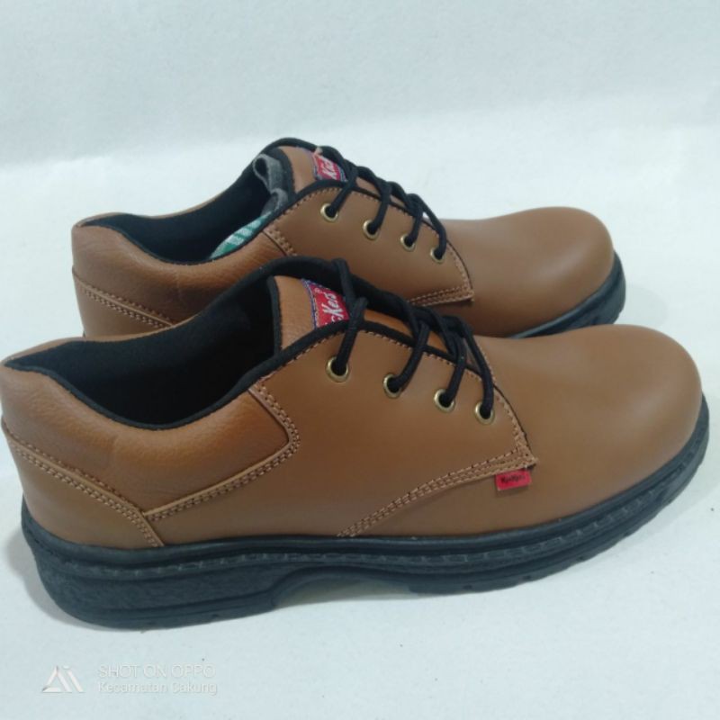 sepatu safety pendek tali