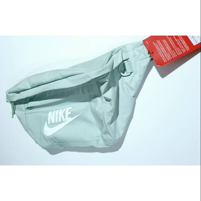 Nike Tech Hip Pack Waist Bag 2020 Pistachio Frost 100% original & BNWT