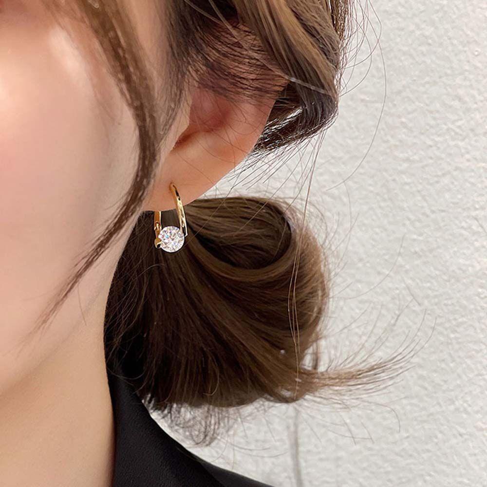 Mxbeauty Anting Hoop Trendi Memutar Kecil Gaya Wangi Berlian Imitasi Perempuan Aksesoris Telinga Wanita Stud Earrings