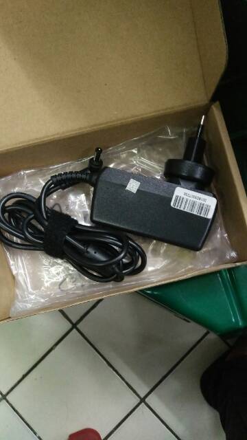 Adaptor cahrger casan notebook laptop acer 19v 2.15a originla