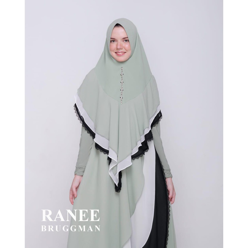 HILYA SYARI ORI RANEE BRUGGMAN