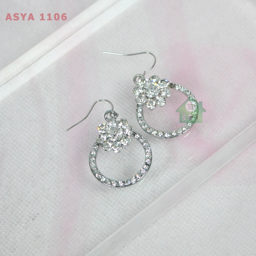 Anting Kait Wanita Bulat Motif Bunga Permata 1106