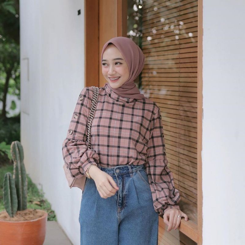 Atasan Kaos Top Kancing VIVALDI Fashion Import