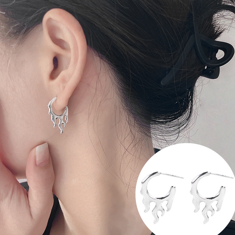 1 Pasang Anting Stud Bentuk Api Tidak Teratur Gaya Punk Untuk Wanita