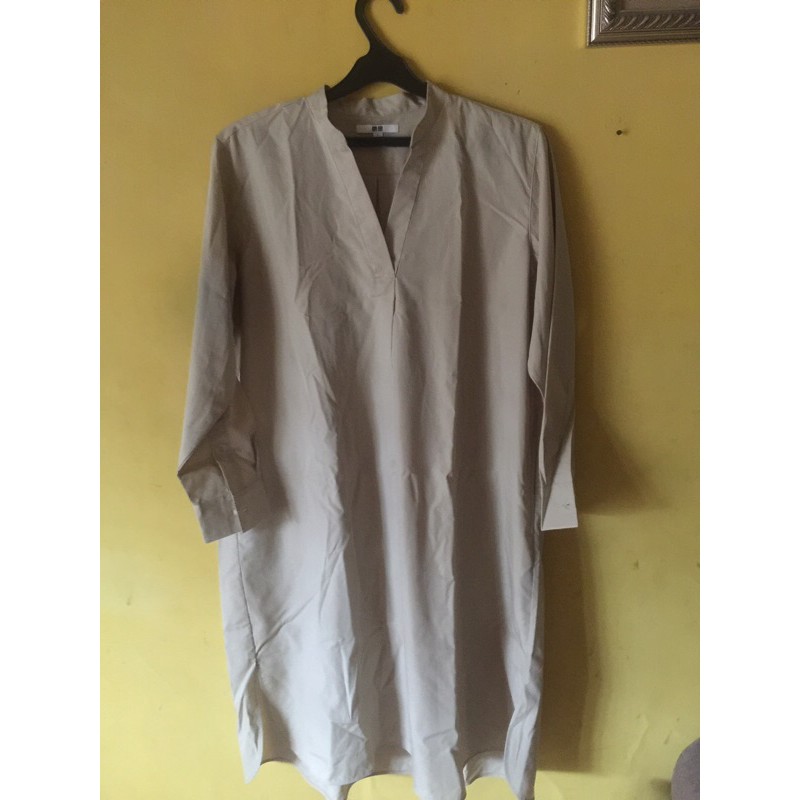 uniqlo sage green dress