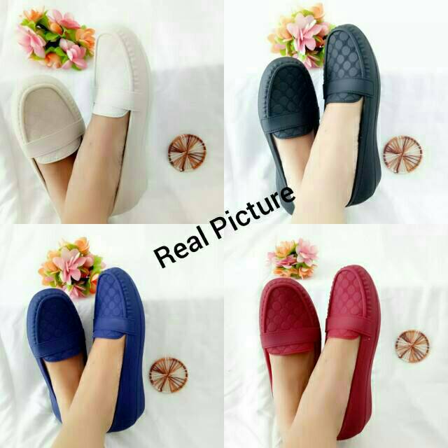 SEPATU JeLy WANITA DeWASA