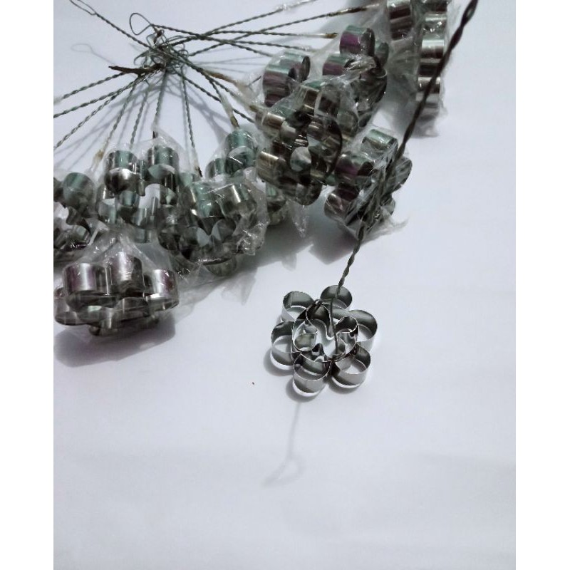 Cetakan seroja / kembang goyang