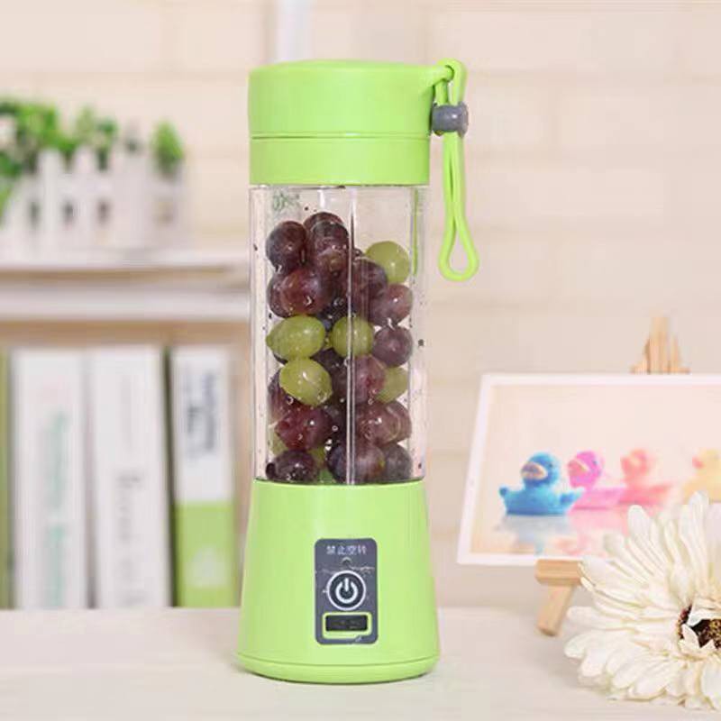 (COD) Juice cup blender mini portable / USB blender juicer / Alat pembuat jus HM-03