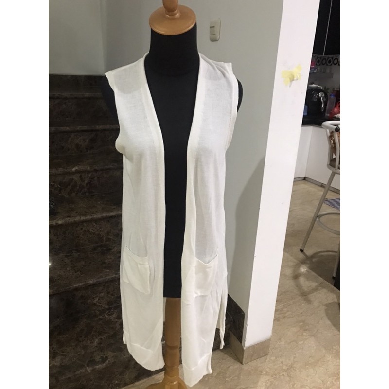 long outer putih tanpa lengan