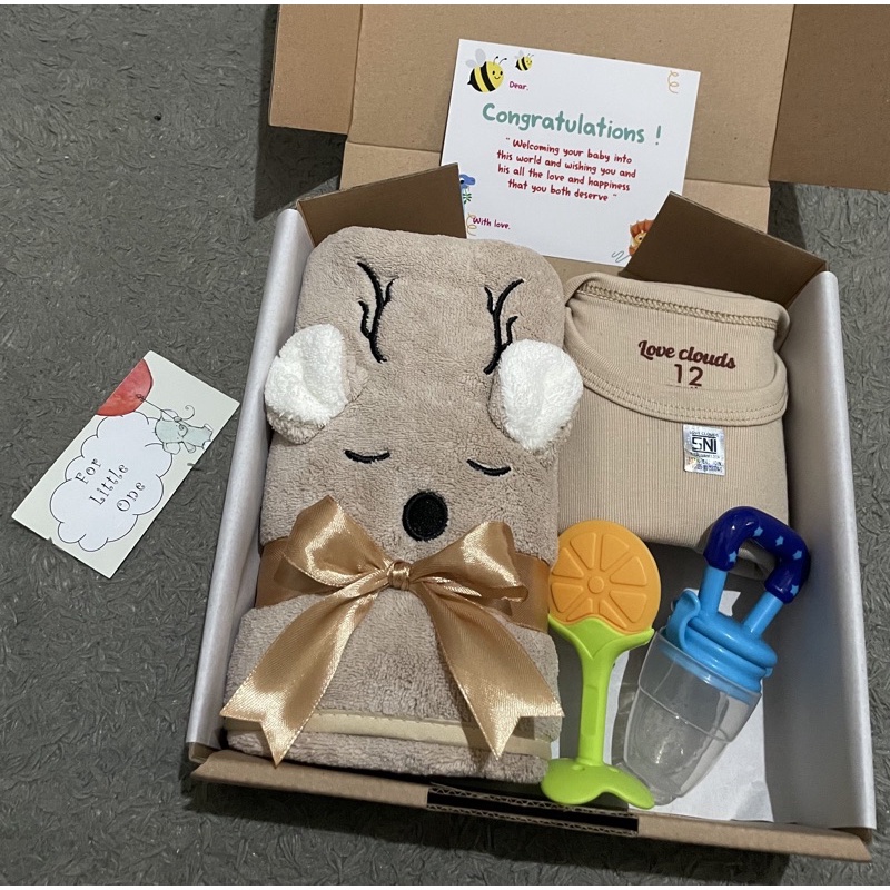 Hampers Bayi | Kado Bayi | Hampers baby boy | Hampers Baby Girl | Kado Lahiran | Baju Bayi | Handuk Bayi-FLO GS HK-Coklat