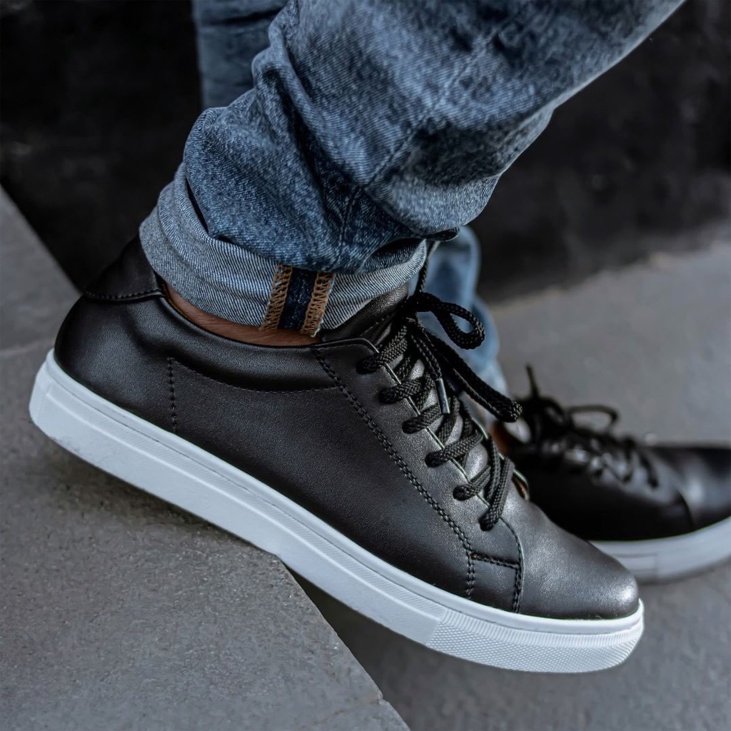 MEDIANT BLACK |ManNeedMe x Reyl| Sepatu Sneakers Pria Casual Shoes ORIGINAL