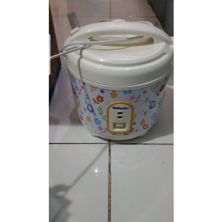 Magic Com Miyako 0.6Liter 3in1 MCM 609 / Rice Cooker Miyako 0.6Liter 3in1