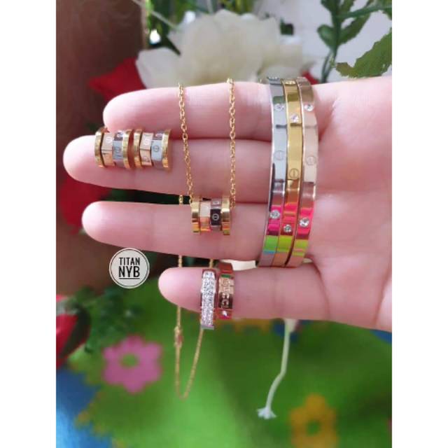 Accesories set cartier 3dimensi