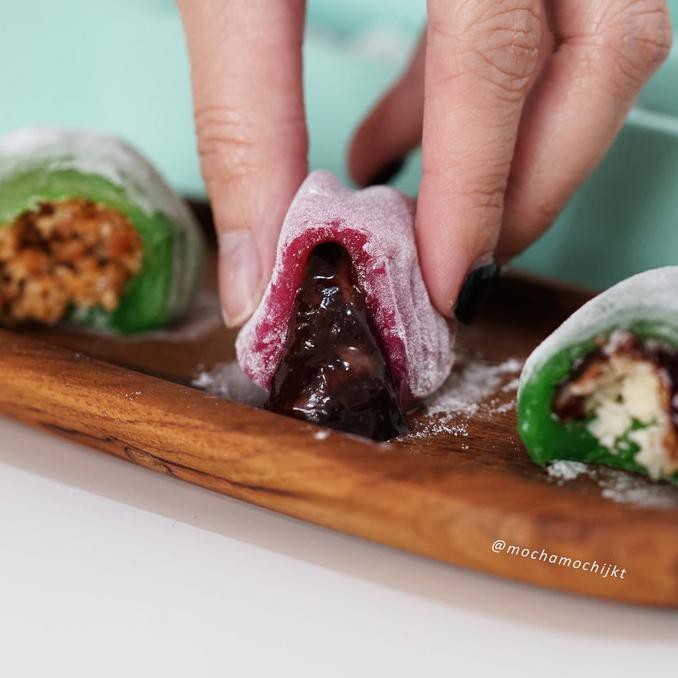 

MochaMochi box isi 12