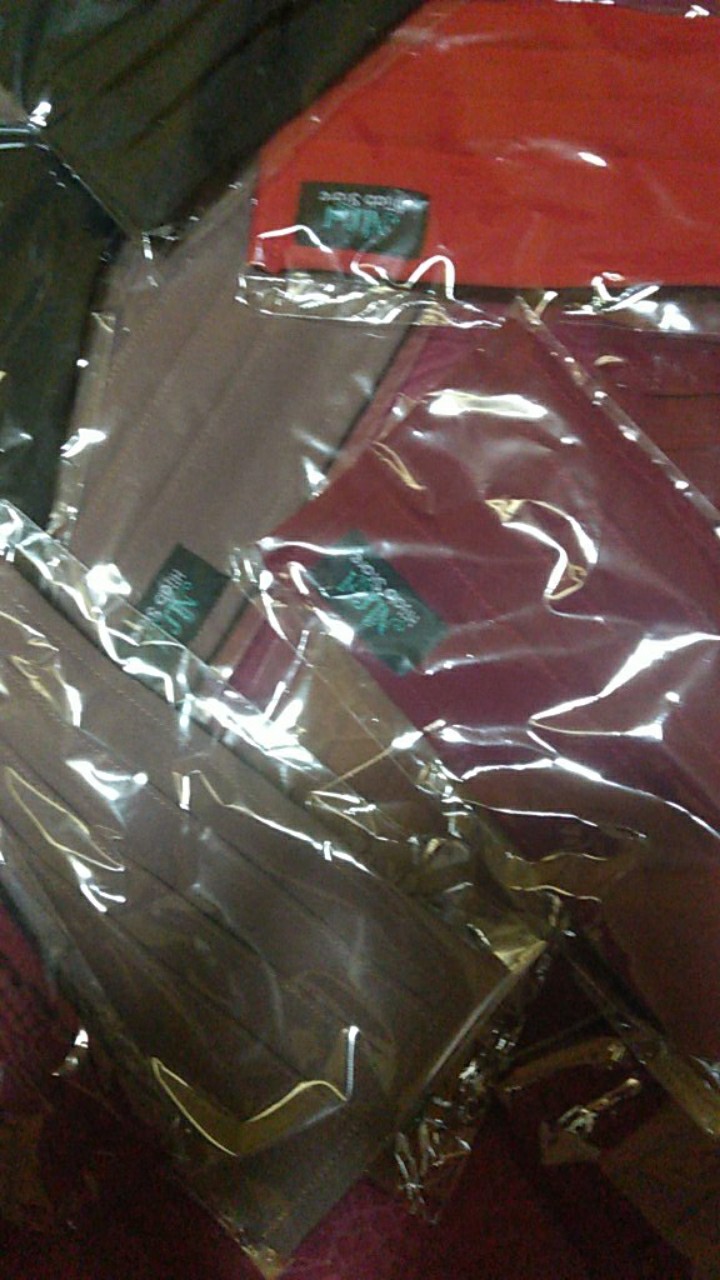 Masker Kain Serut Hijab Terbaru/masker Headloop Bahan Diamond Crepe / Ecer Grosir Nila Hijab Store