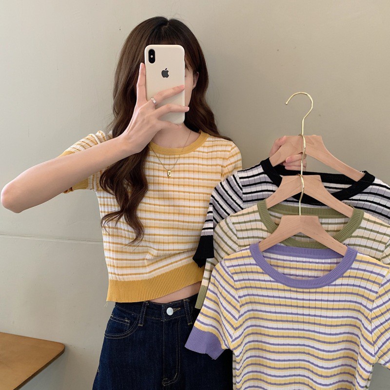 Atasan Knit Wanita model Korea Motif Garis-garis kualitas import 100%