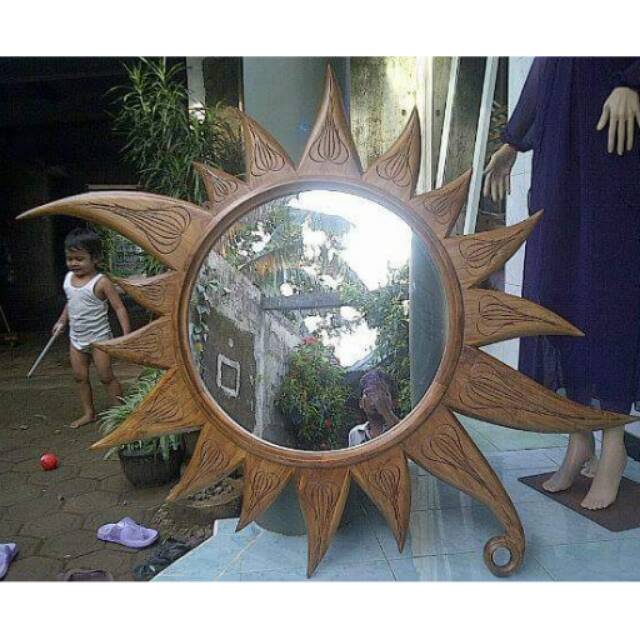 Cermin hias matahari teletubies