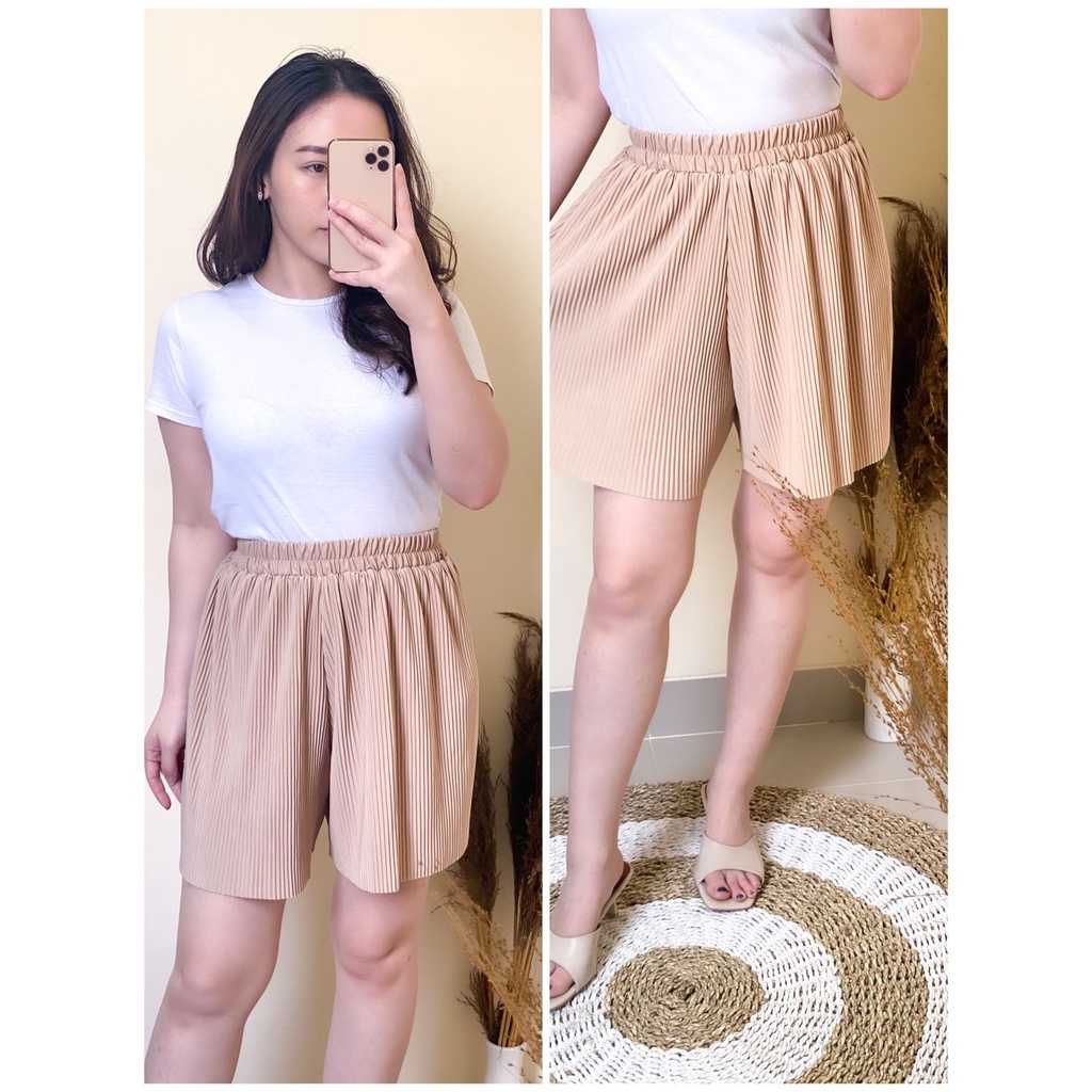 Pleated Short Pants / Celana Pendek Plisket Premium / Celana Pendek Santai