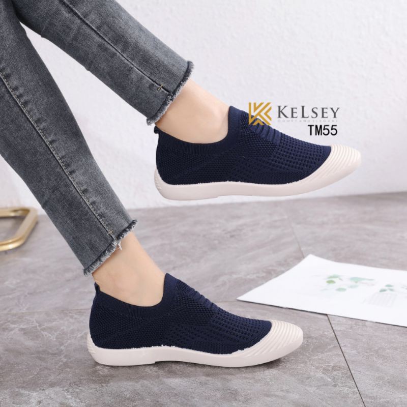 Kelsey Sepatu Slip On Wanita TM55