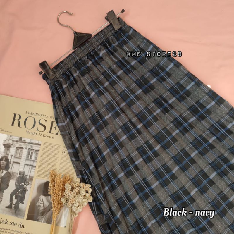 COD ROK KOREAN STYLE PLISKET 2022/ROK TARTAN PLISKET JUMBO-plisket Black-navy