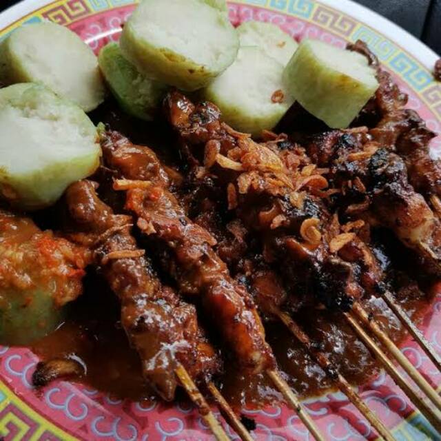 

SATE AYAM PALING MURAH DAN ENAK AREA RAWAMANGUN