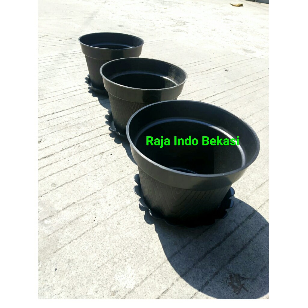 TATAKAN HITAM ALAS TAWON 17 HITAM  UNTUK POT TAWON 18 20 21 CM  POT HITAM PIRUS TAWON OK