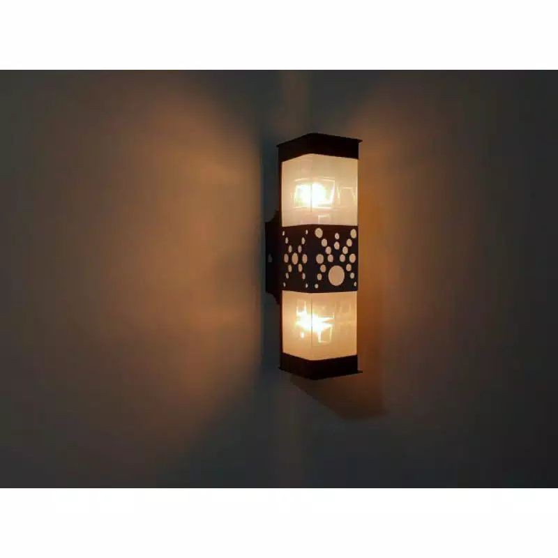 Lampu pilar tempel /lampu dinding / lampu hias / lampu kamar