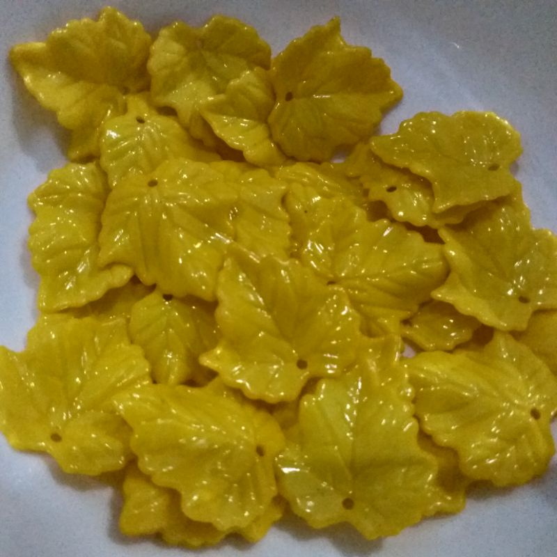 Mote daun anggur akrilik