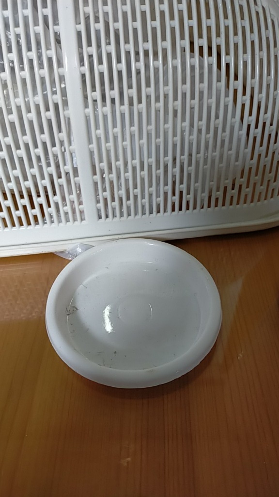 Tatakan Pot Tawon Uk Pot 10 Dan 12 Putih - 1126