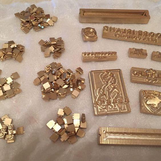 hot stamp kue /cetakan logo kue/custom hot stamp emboss cake hot stamp