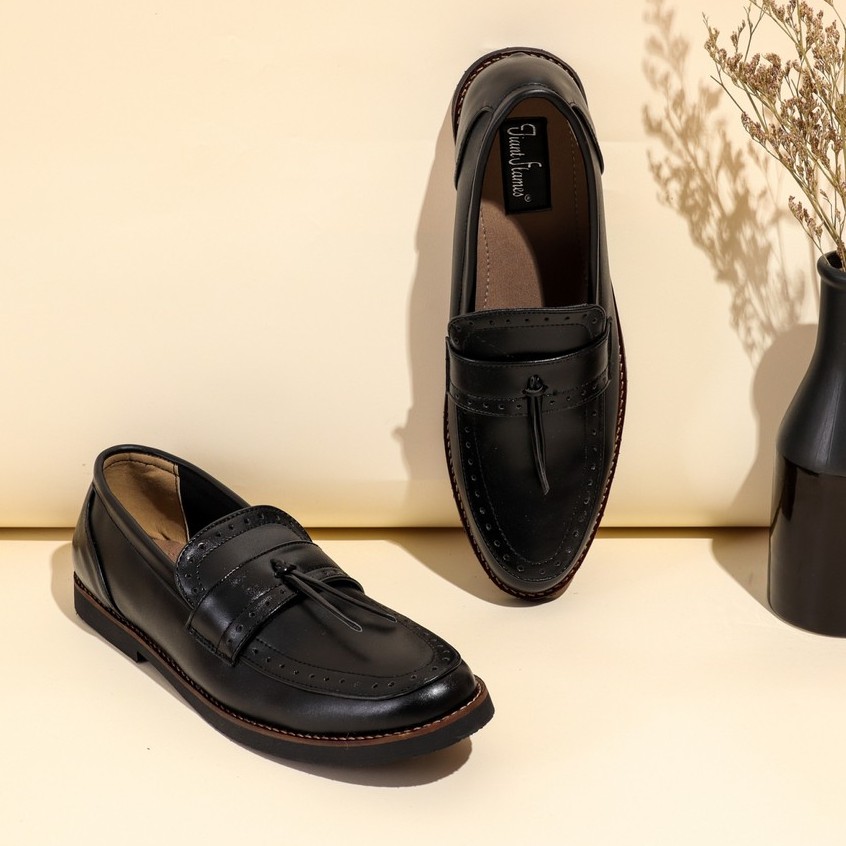 Pietra Black | Sepatu Hitam Tanpa Tali Loafers Pria Casual Kerja Formal Kantor Laki | Giant x FORIND