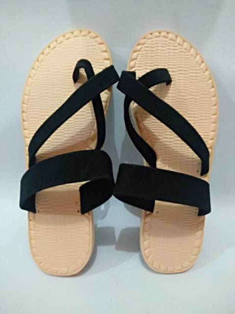 Sandal Wanita Tali Silang Embos 88