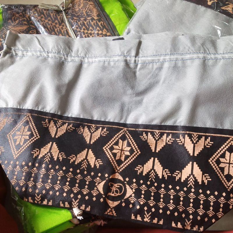 Tas hajatan serut batik bawa 22