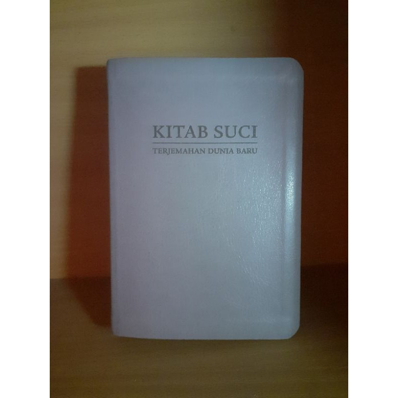 KITAB SUCI TERJEMAHAN DUNIA BARU