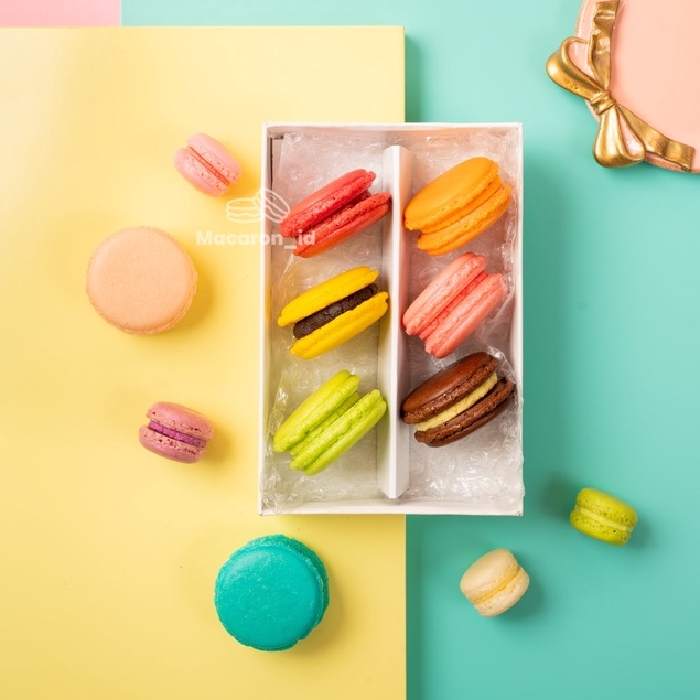 

Macaron Bestseller Regular isi 6 Diameter 4cm Besar Harga Murah