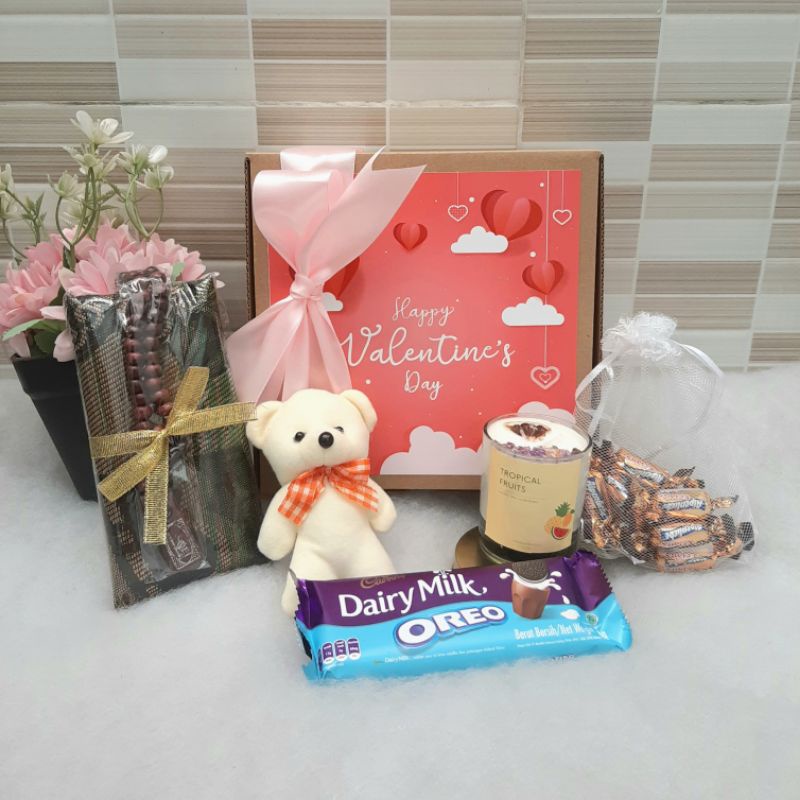 

Hampers Valentine Islami Package