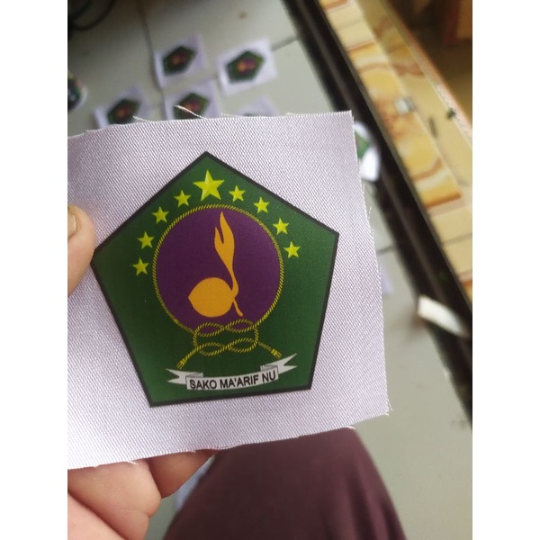 BET SEKOLAH SABLON COSTUM